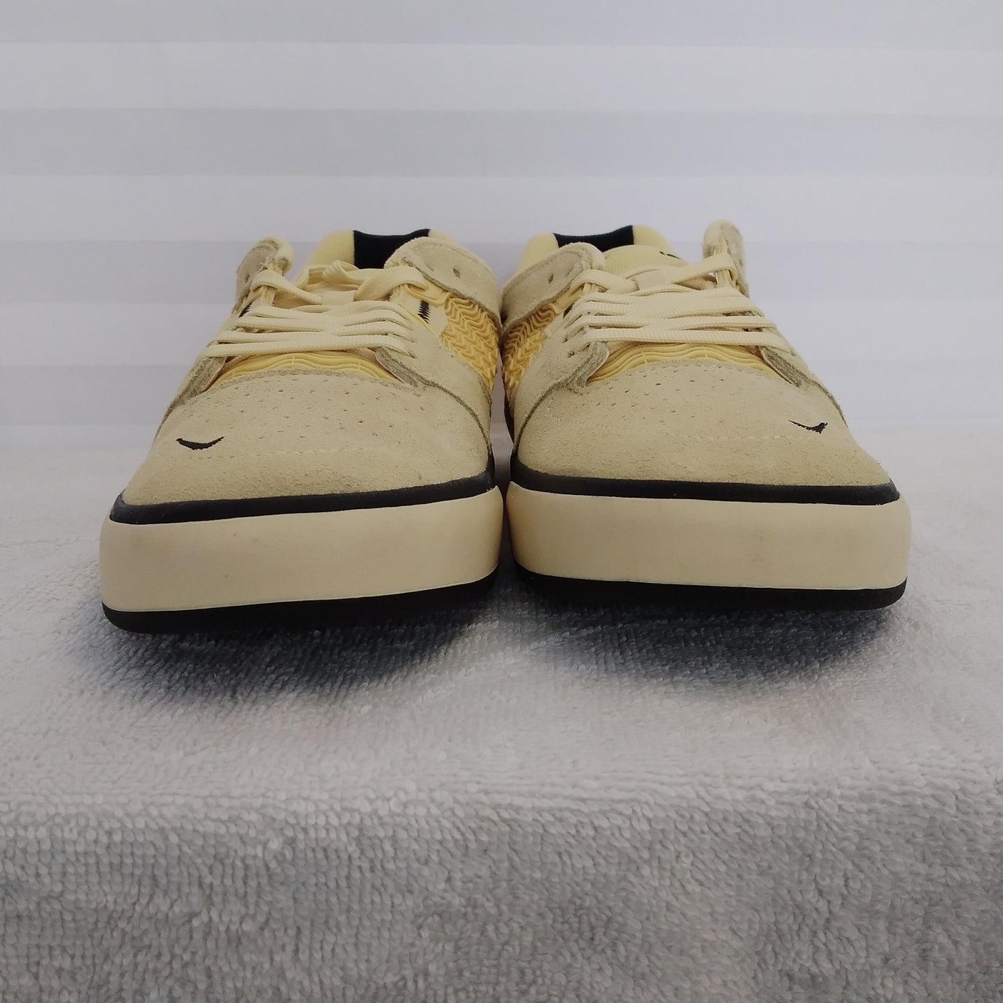 NIB - Nike SB ISHOD Lemon Wash/Black-Lemon Drop Sneakers - Size: Men 13 Women 14.5