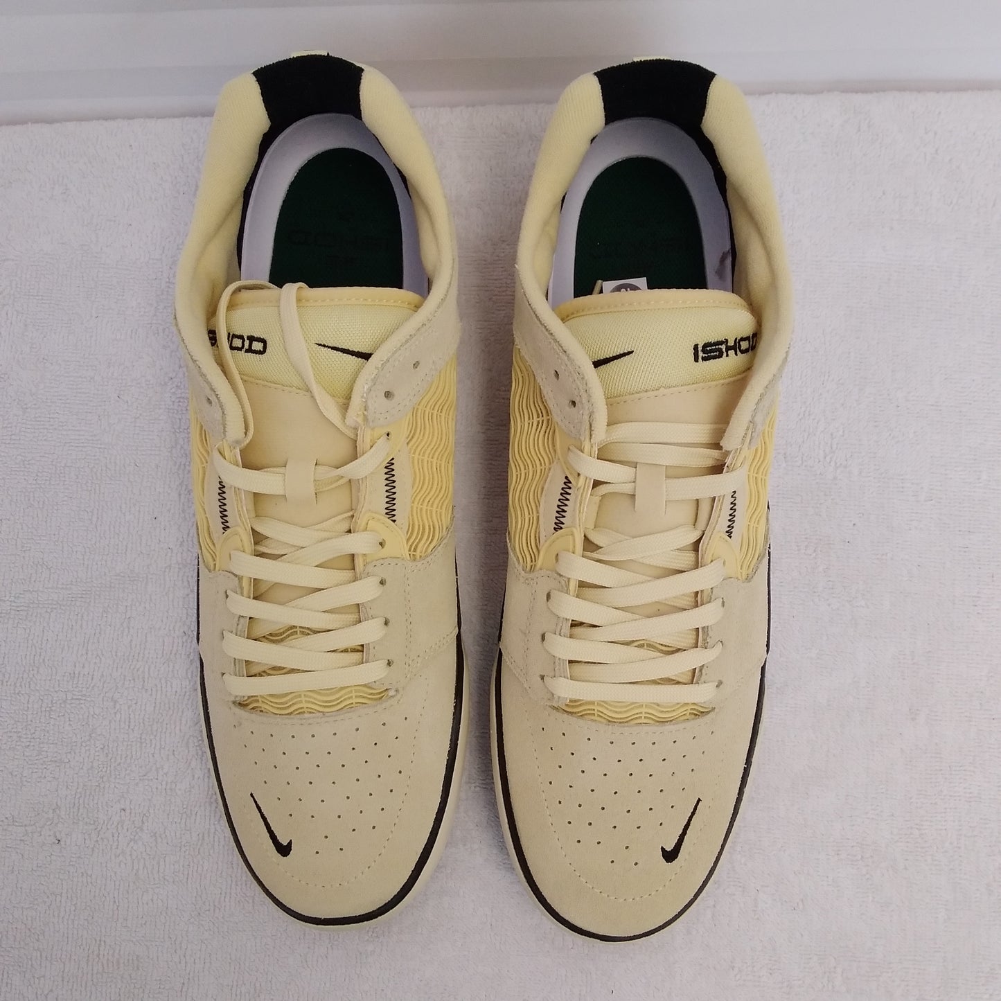 NIB - Nike SB ISHOD Lemon Wash/Black-Lemon Drop Sneakers - Size: Men 13 Women 14.5