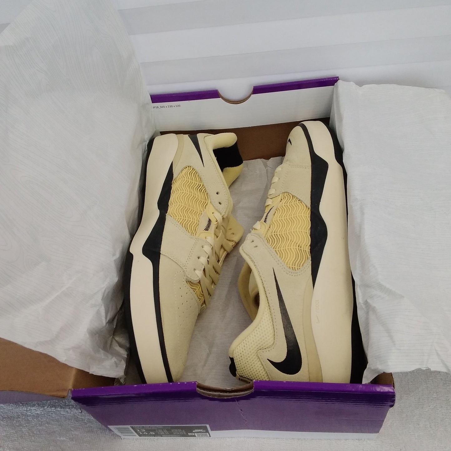 NIB - Nike SB ISHOD Lemon Wash/Black-Lemon Drop Sneakers - Size: Men 13 Women 14.5