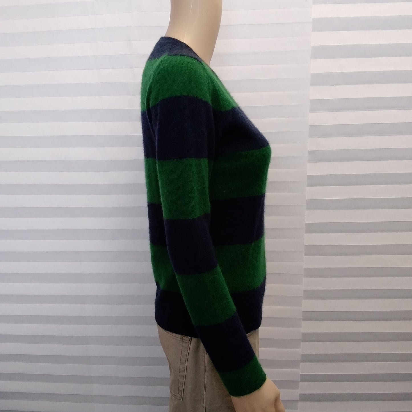 Fenn Wright Manson blue green stripe Cashmere V-Neck Sweater - S