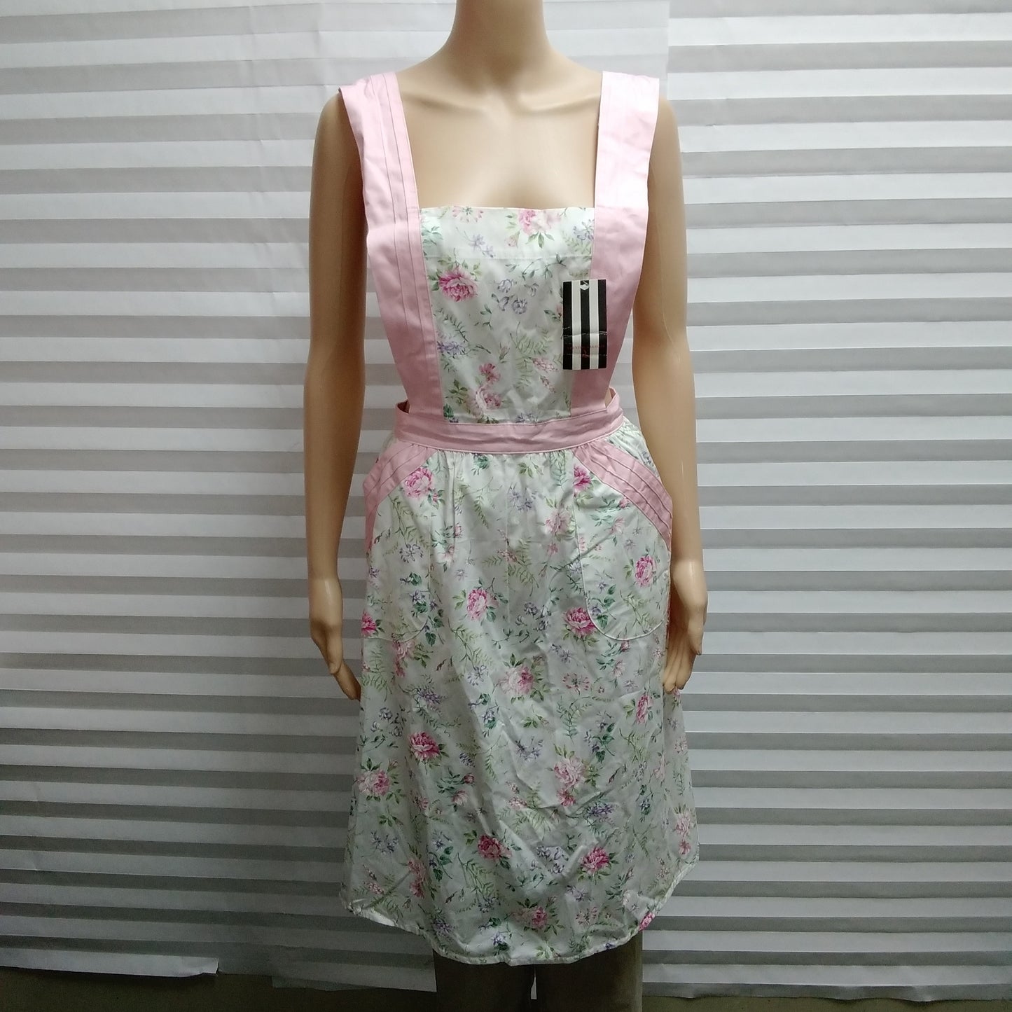 RARE NWT - Authentic Valentino Garavani Floral Cotton Apron