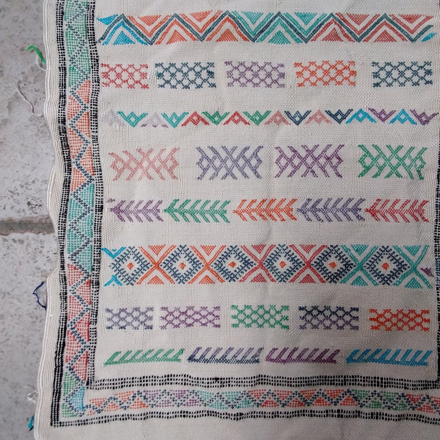 Handwoven Moroccan Hanbal Throw Rug