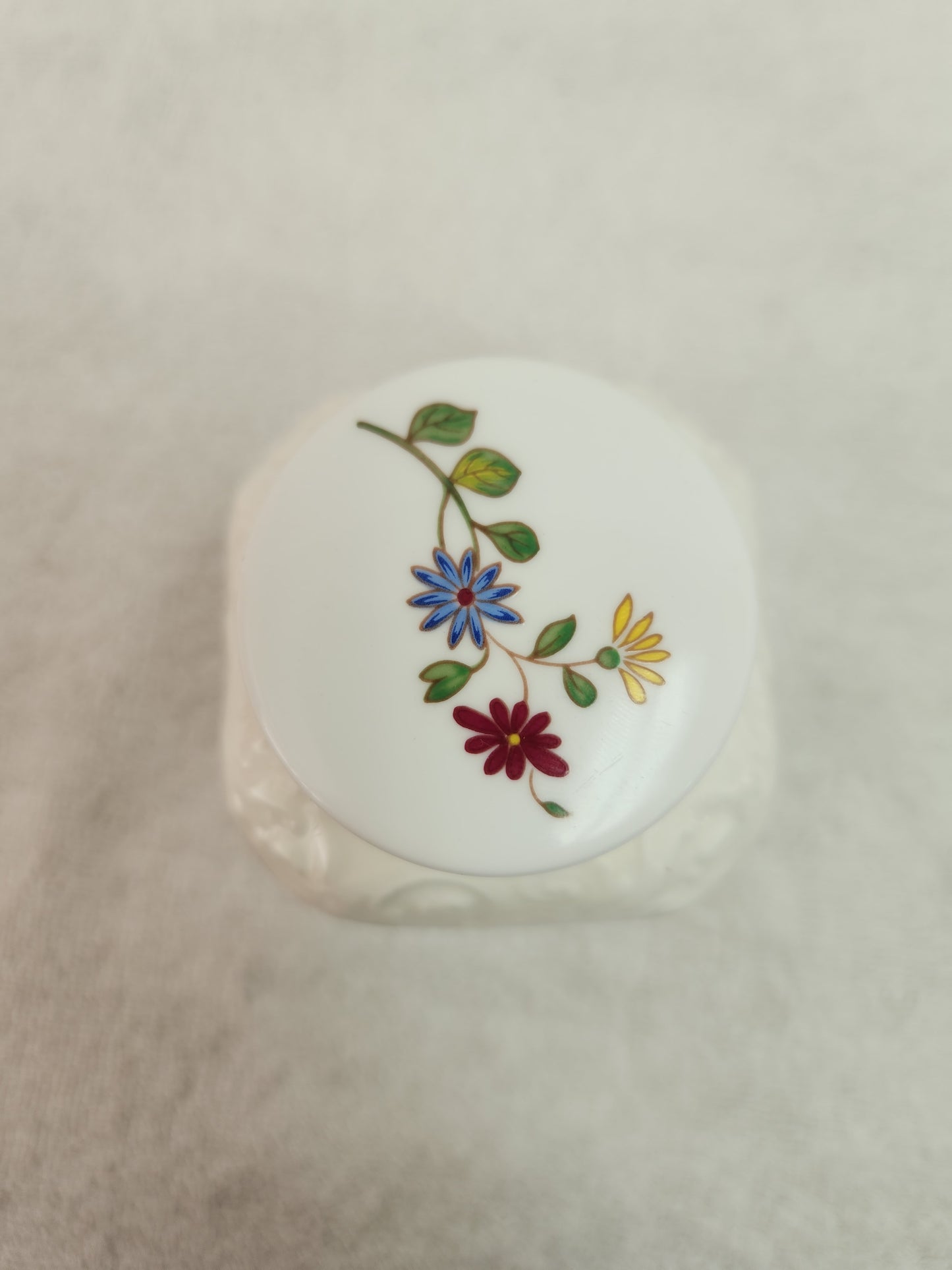 Aynsley Bone China Famille Rose Spice Jar