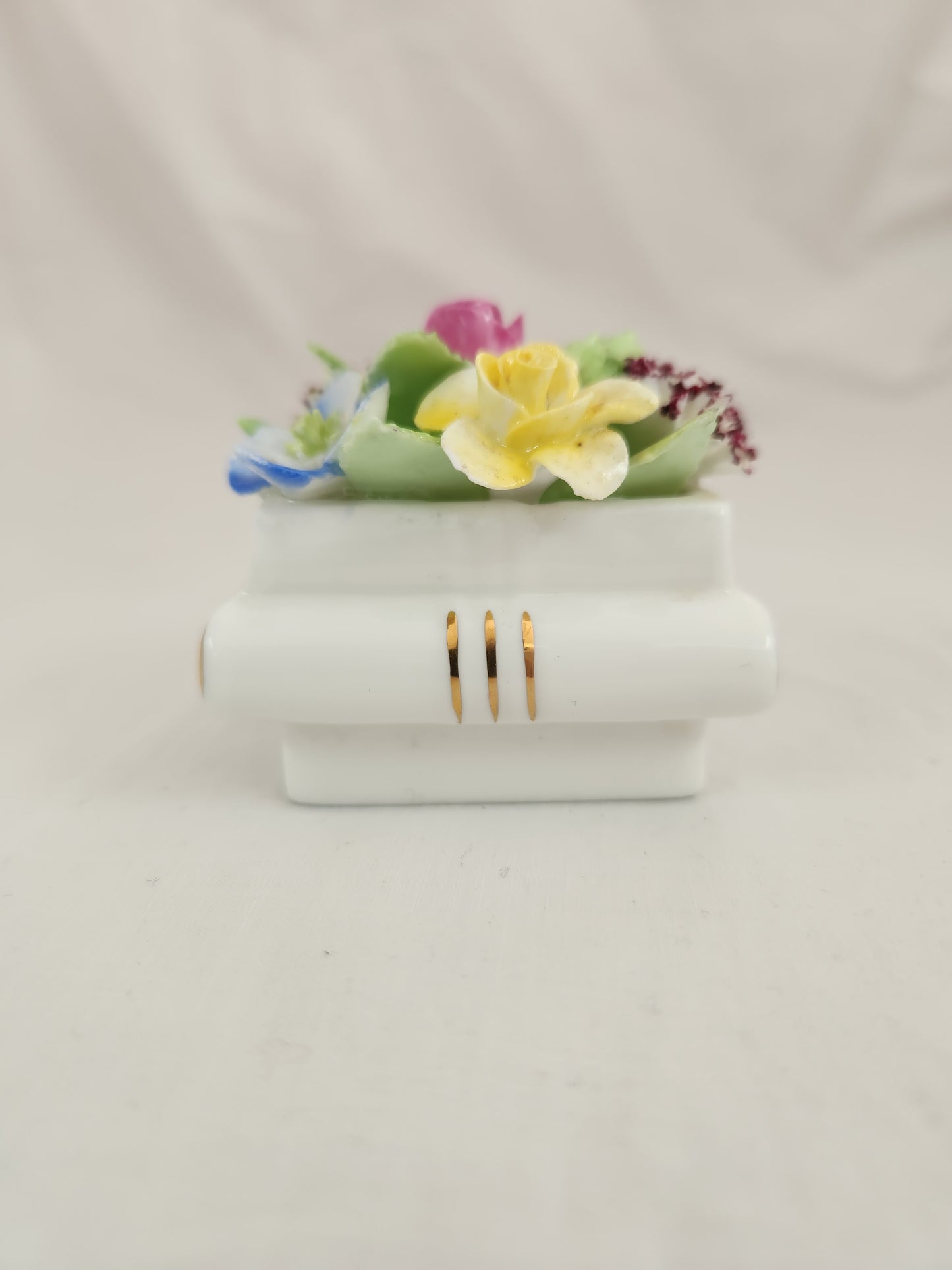 VTG - Royal Adderley Bone China Floral Bouquet in White Planter with Gold Trim Figurine