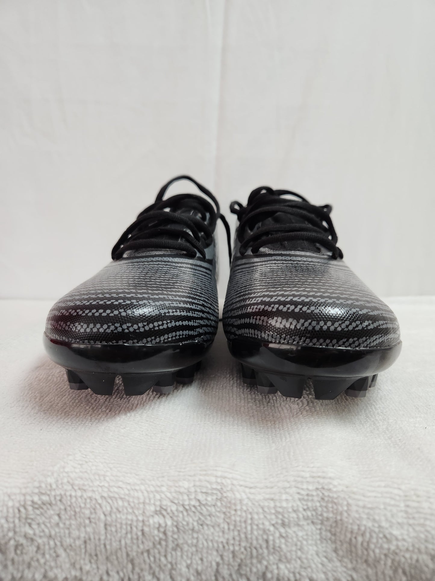 NIB - Universe Point Men's Black Microfiber Ankle Cleats - Size: 13.5