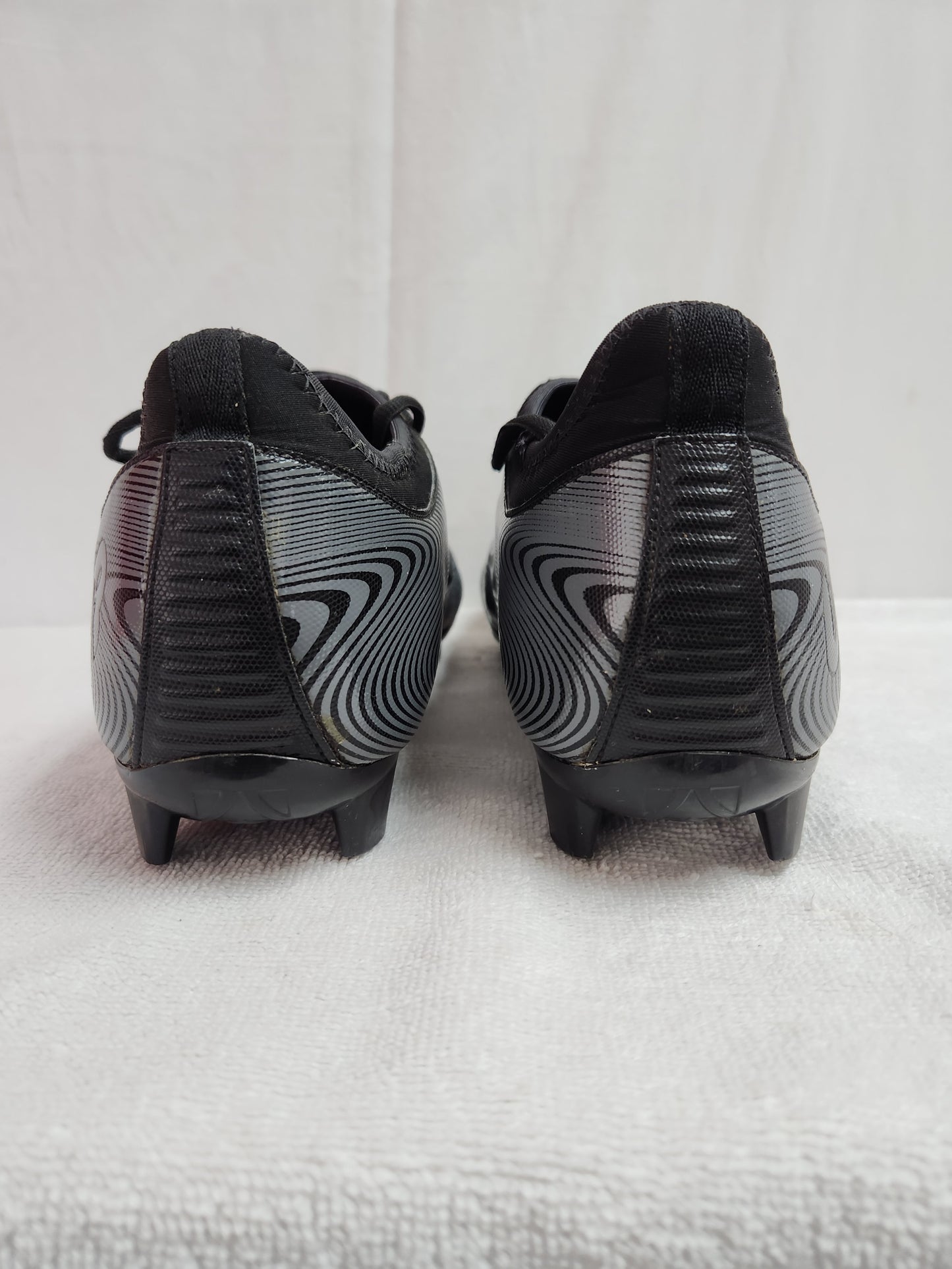 Rare Universe Point Men's Black Microfiber Ankle Cleats - Size: 13.5