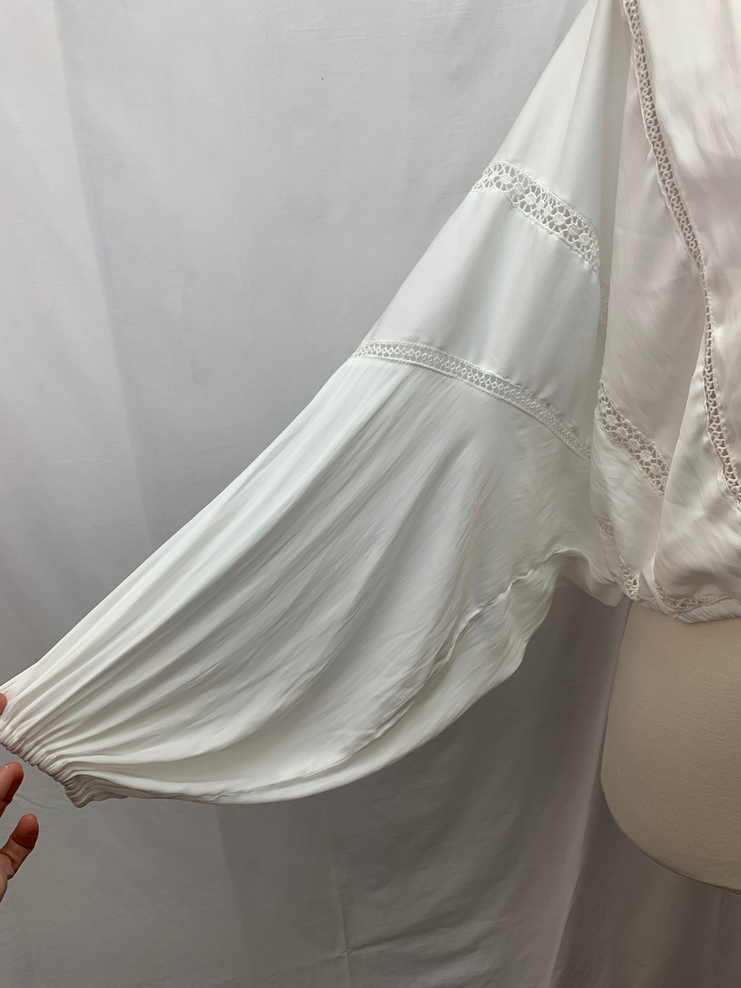 FREE PEOPLE white Bubble Long Sleeve Shirt - M