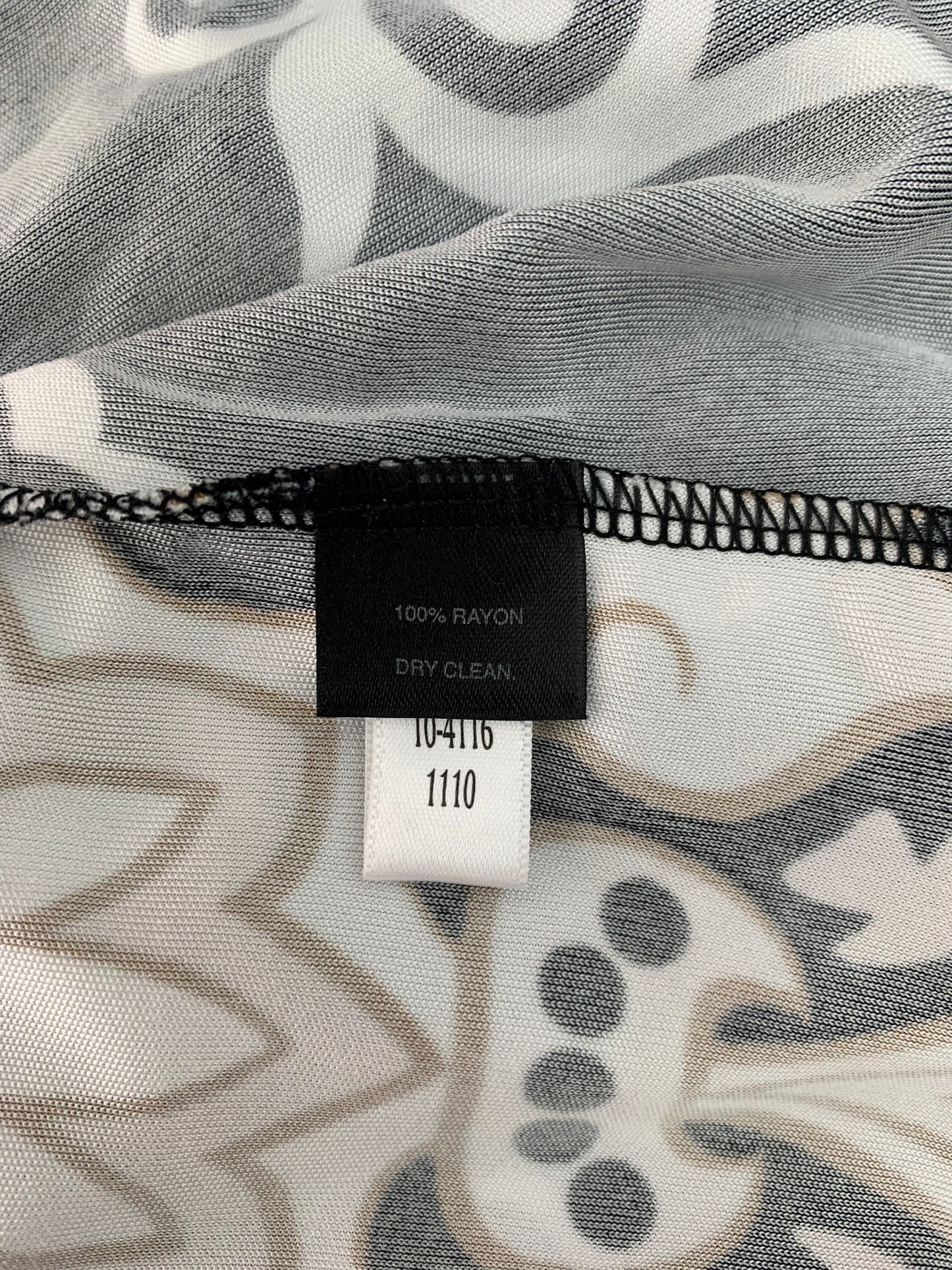 NWT - WHITE HOUSE BLACK MARKET black print rayon 3/4 Sleeve Dress - S