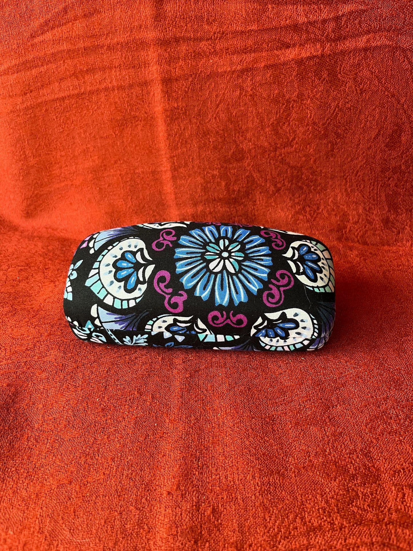 Vera Bradley Large Hard Clam Shell Eyeglass Case