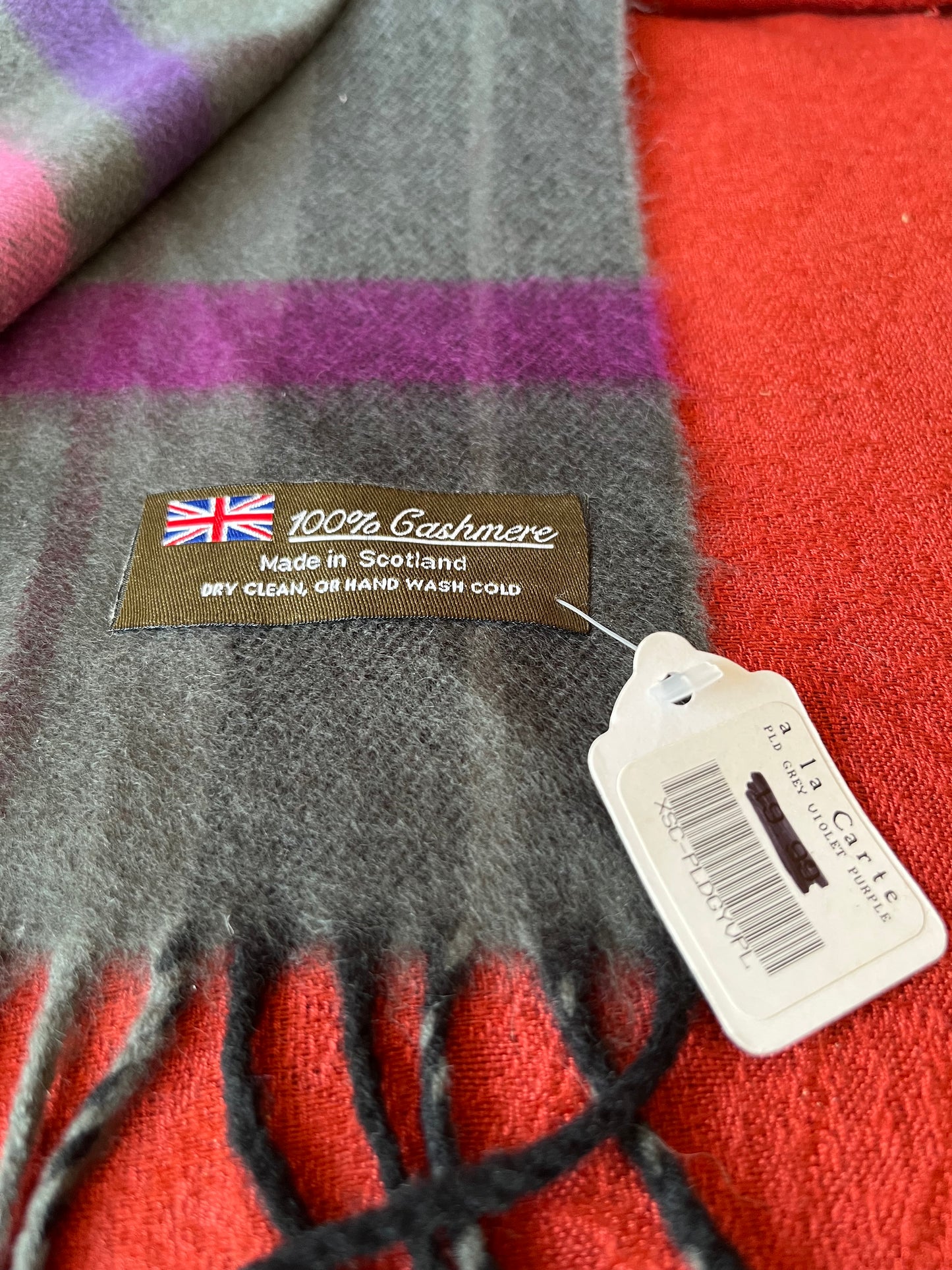 100% Cashmere Plaid Scarf