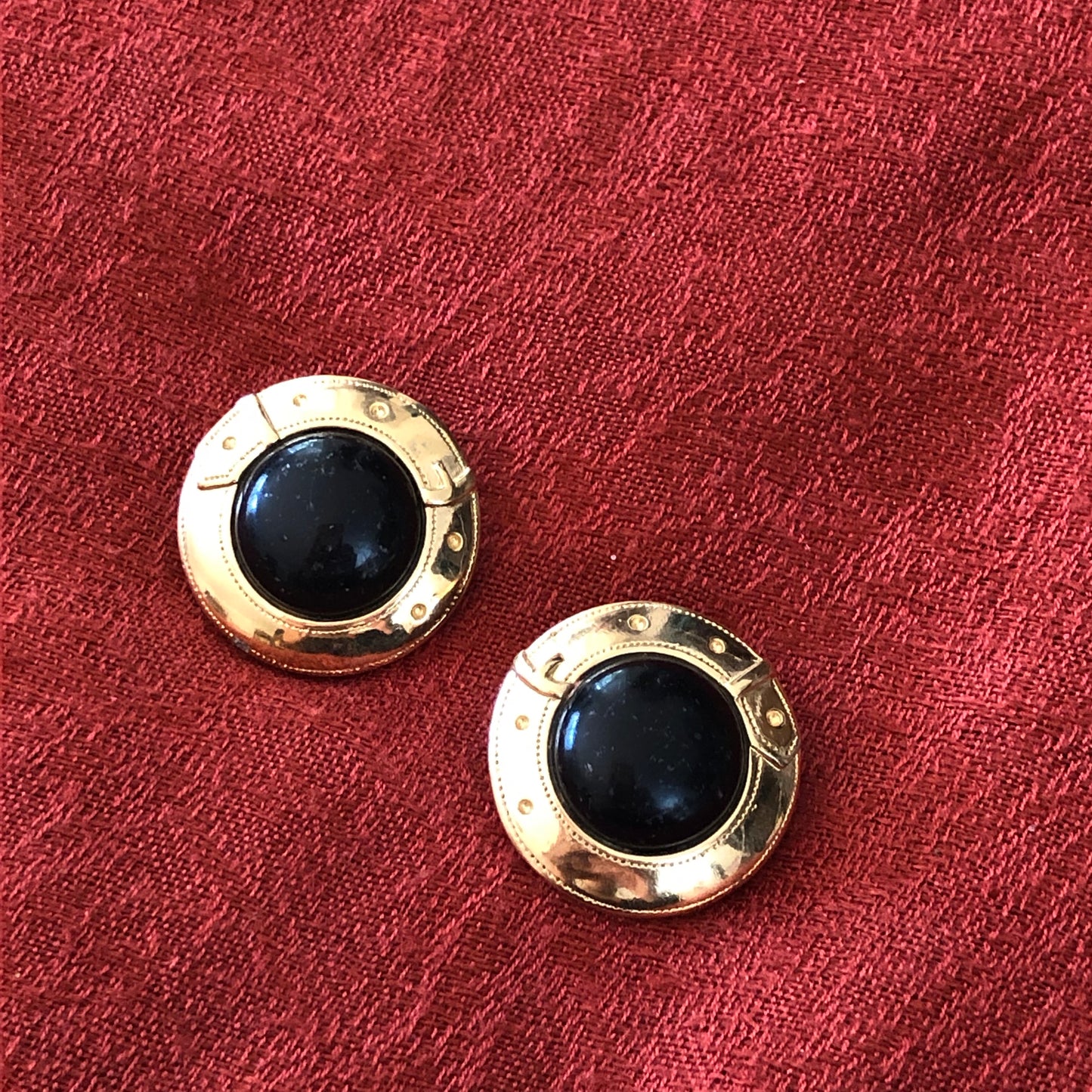 Vintage Ginnie Johansen Clip On Earrings