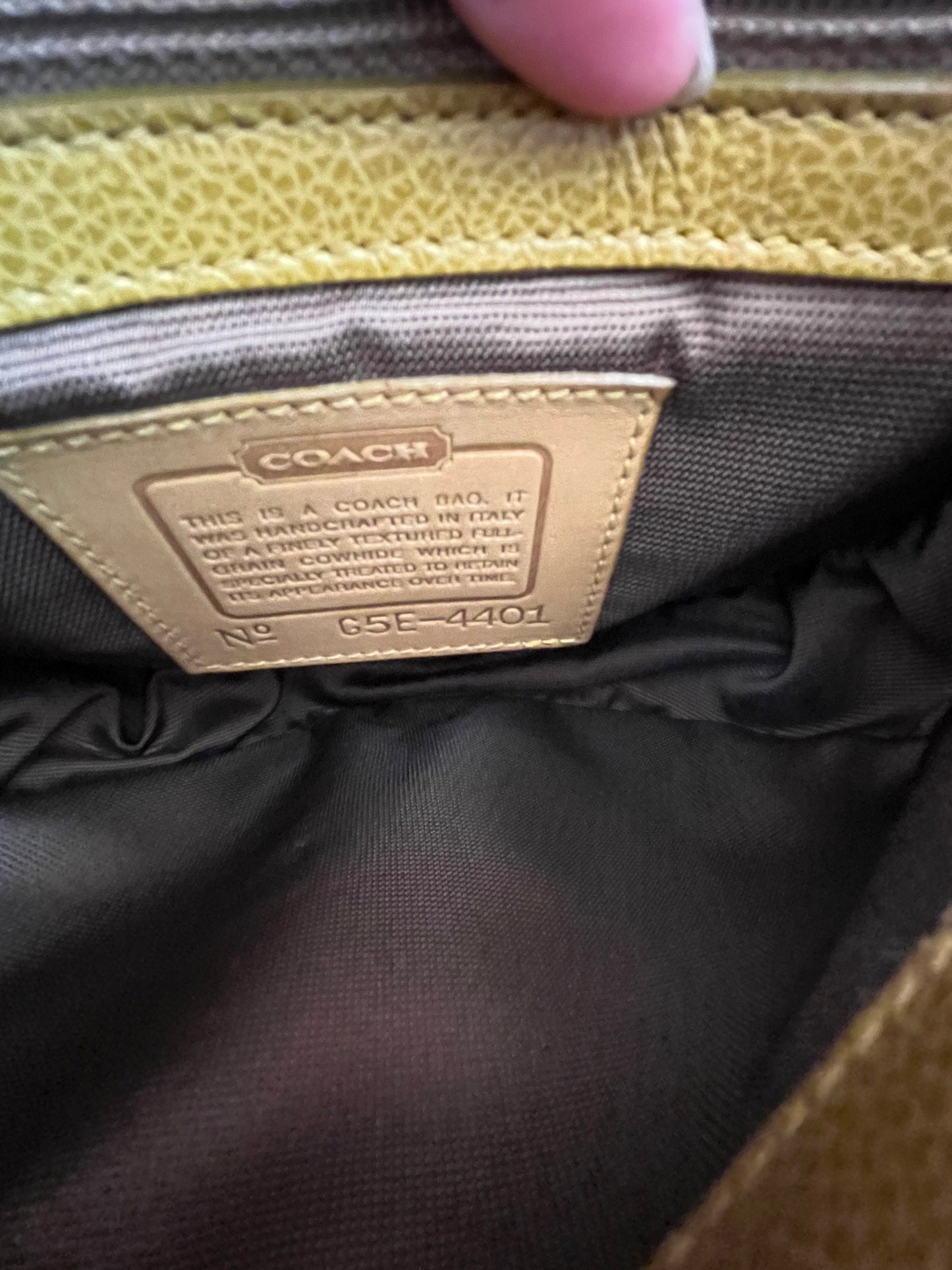 Vtg. Coach Carlyle Cross Body Olive Green Leather Madison Line