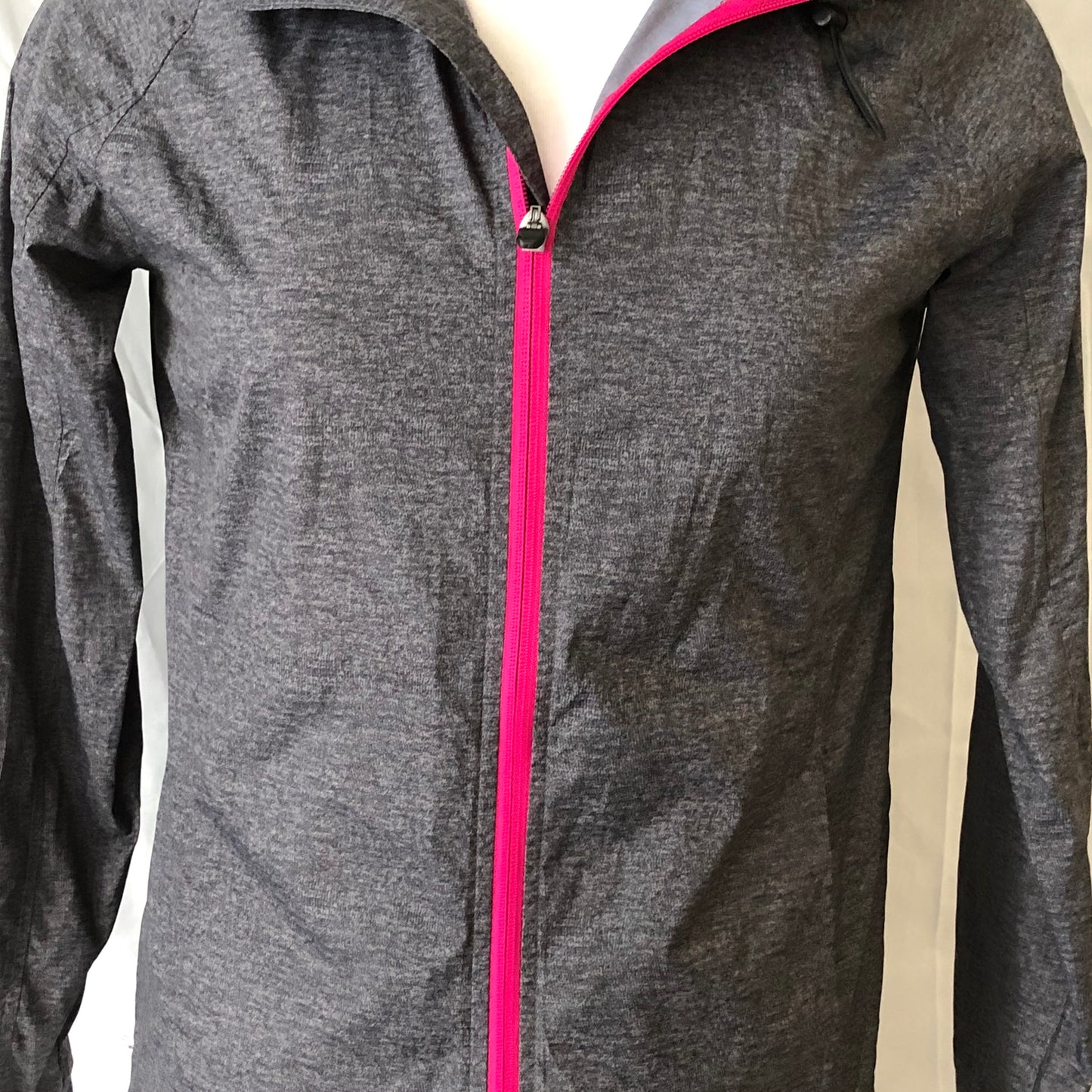 Asics Grey Packable Jacket-Size M