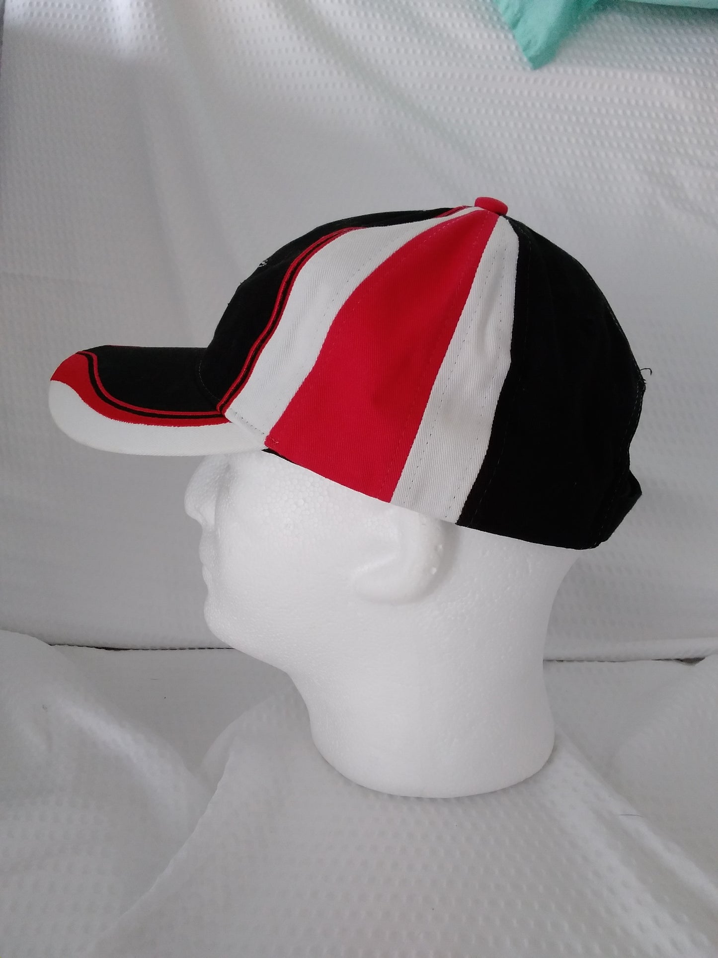 Checkered Bottle Black-Red-White Racing Cap