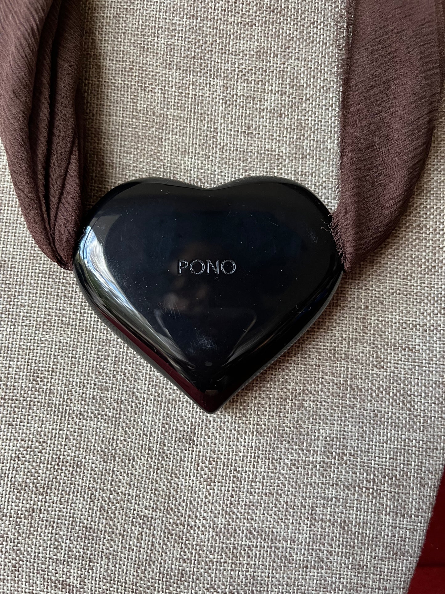 Pono Necklace with Silk and Large Engraved Black Resin Heart