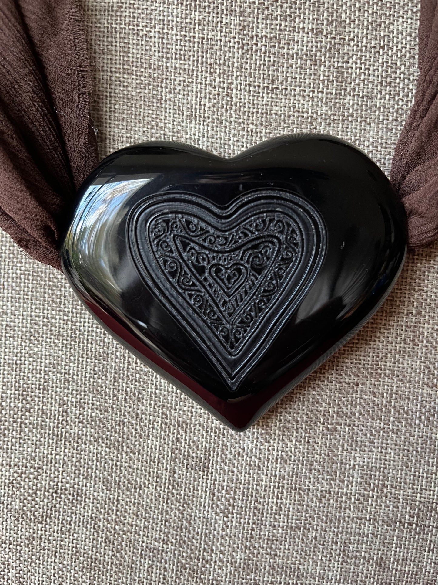 Pono Necklace with Silk and Large Engraved Black Resin Heart
