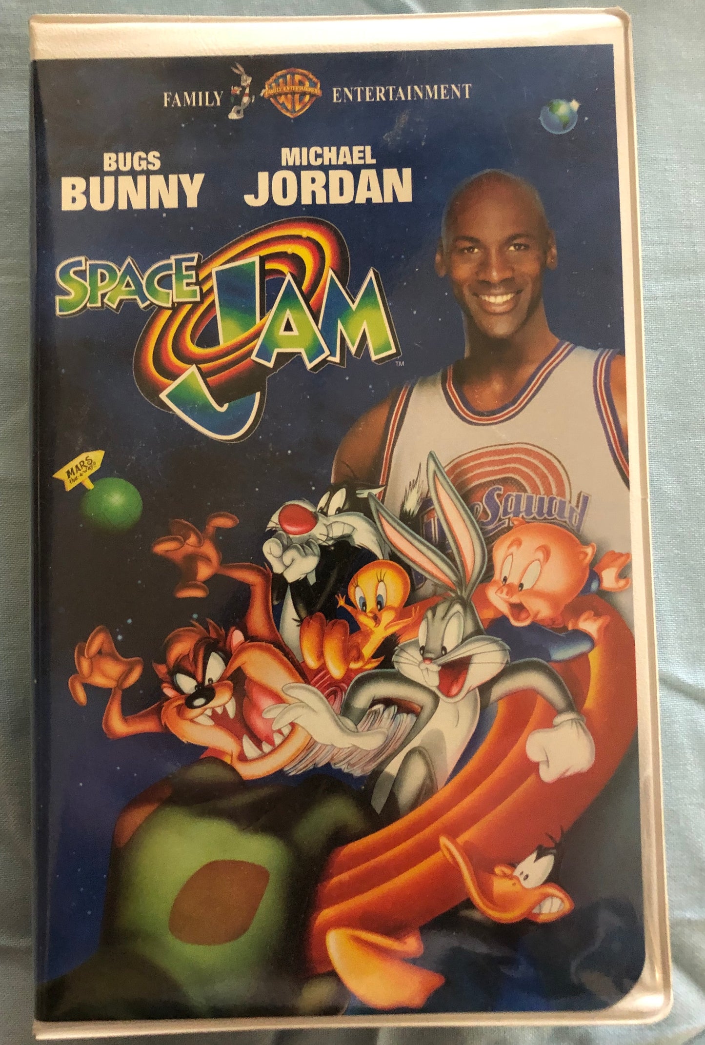 Space Jam (1996) on VHS with Commemorative Coin