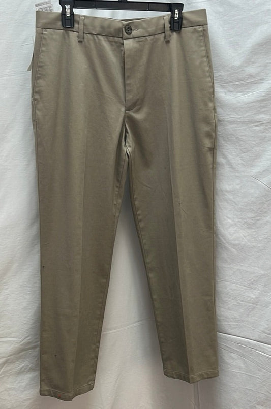 NWT -- Dockers Khaki Best Pressed Relaxed Fit Pants -- 32x30