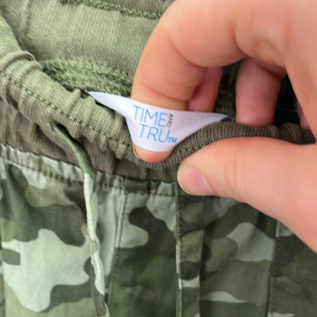 Time and Tru green Camo Sweatpants -- XS