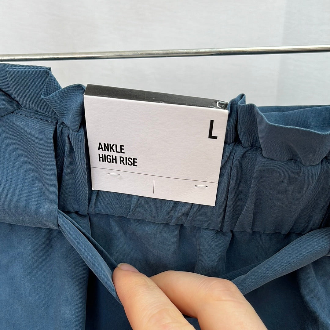 NWT -- Express Blue Linen High Rise Ankle Pants -- L