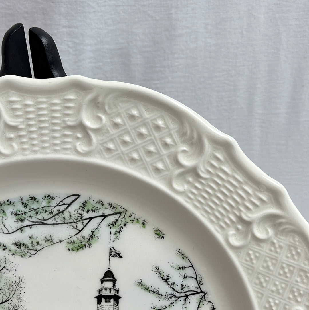 VTG -- Delano Studios Hand Painted Decorative Plate -- Capitol Building, Williamsburg, VA