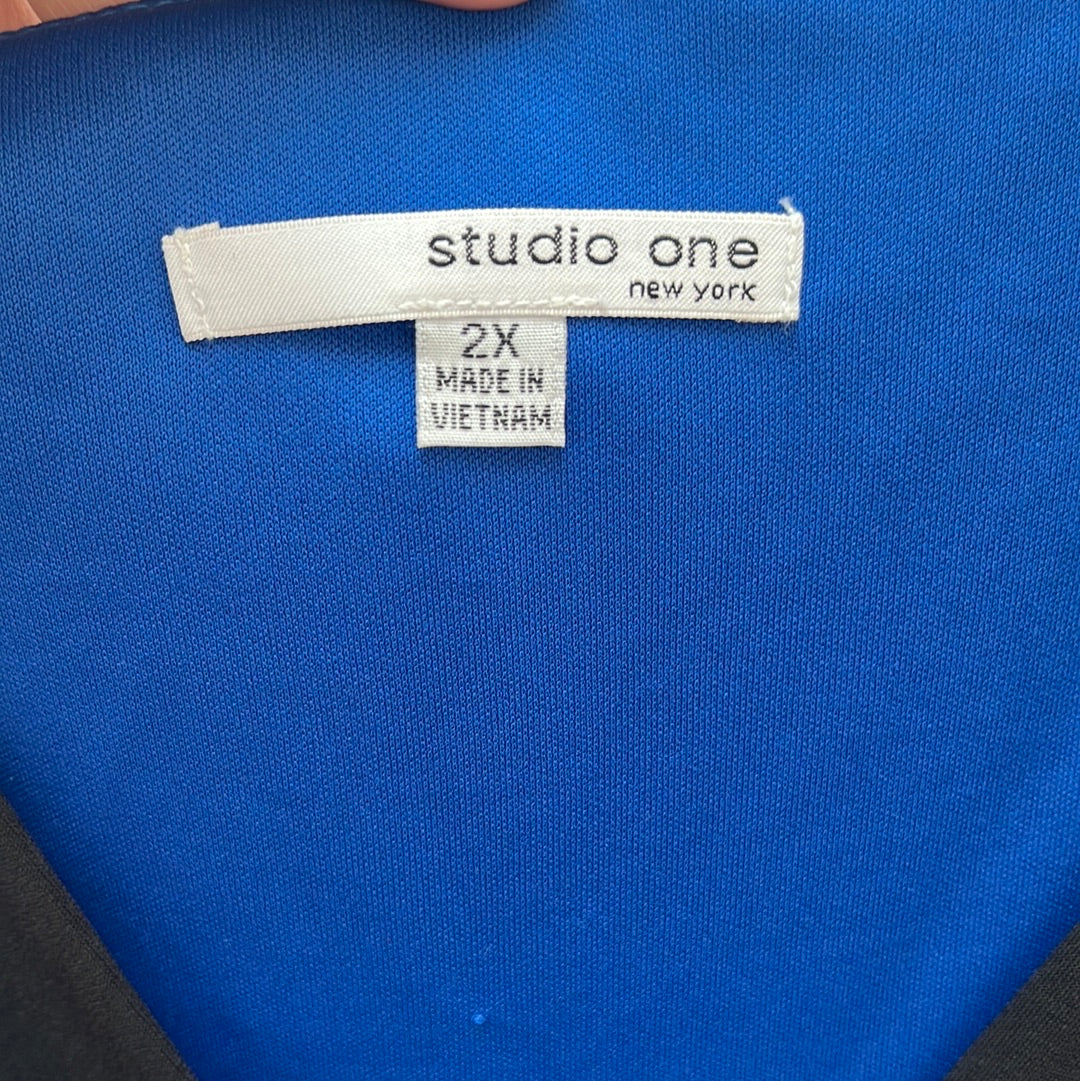 NWT -- Studio One Black White Sleeveless V-Neck Maxi Dress -- 2X