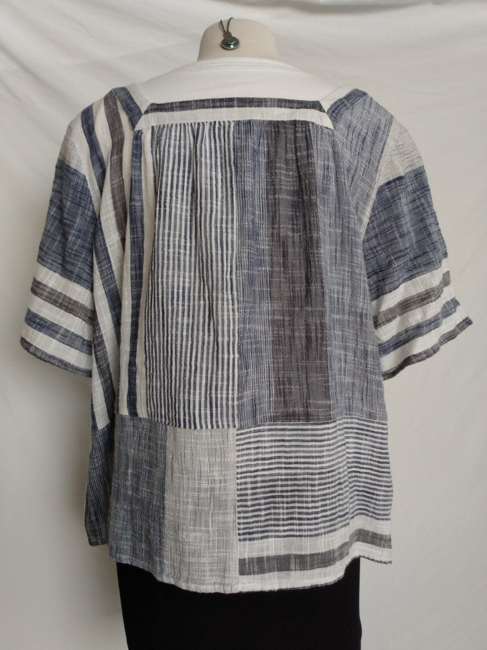 J. JILL stripe pattern Short Sleeve Blouse - Large