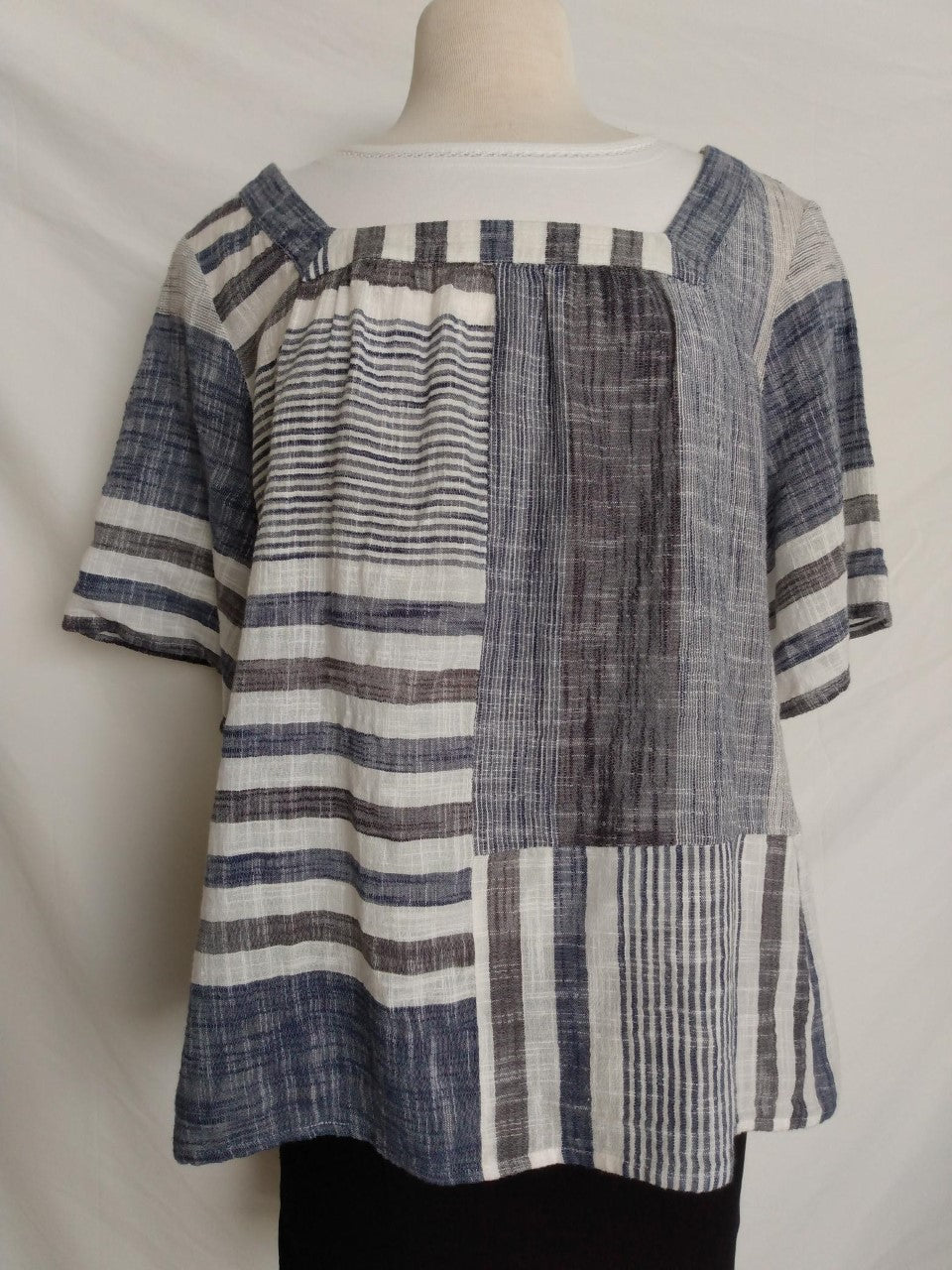 J. JILL stripe pattern Short Sleeve Blouse - Large