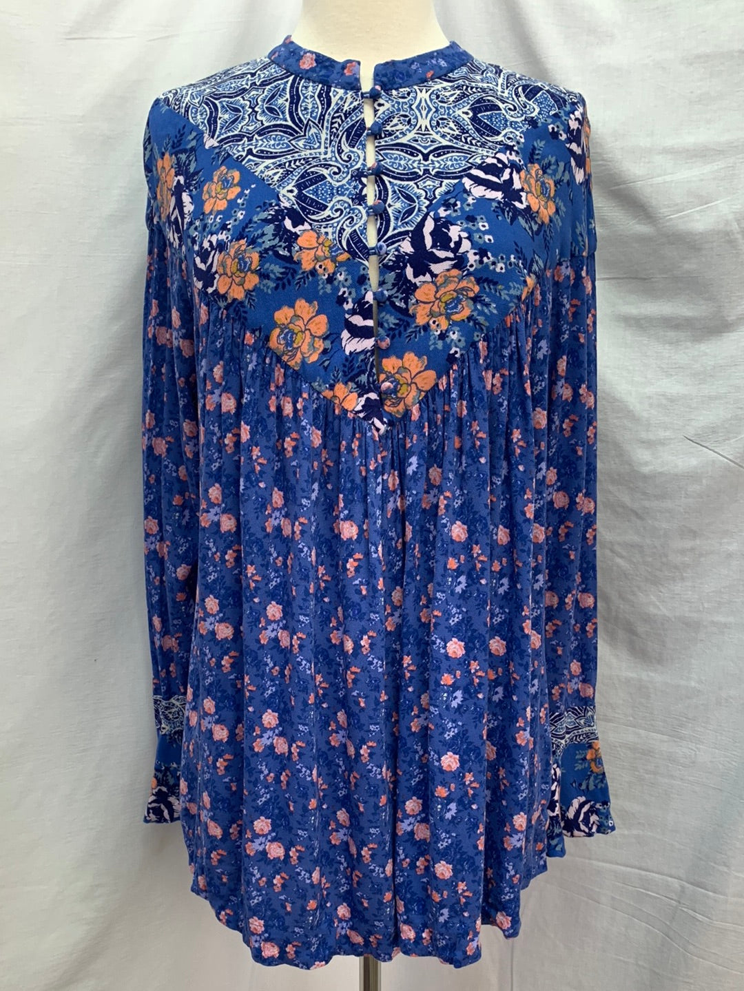 FREE PEOPLE blue floral Rayon Long Sleeve Dress / Tunic  - Medium