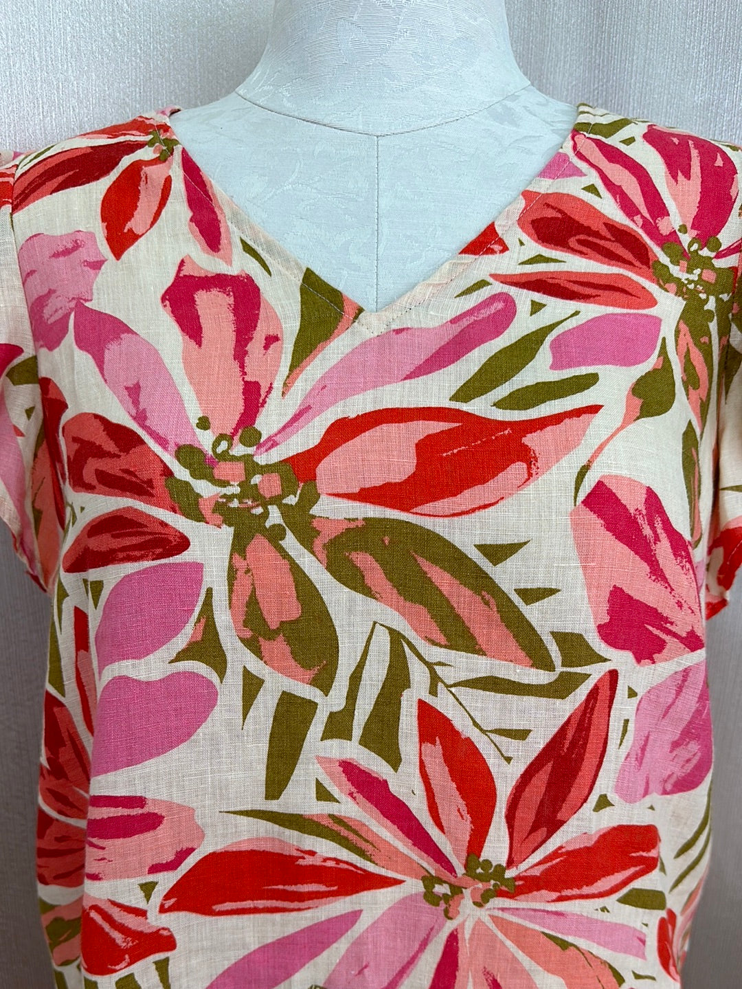NICOLE MILLER pink tan Floral 100% Linen Ruffle Sleeveless Shift Dress - L