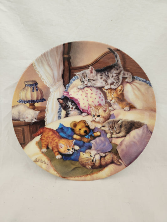 Bradford Exchange - Litter Rascals "Cat Nap" Decorative Plate by Jurgen Scholz