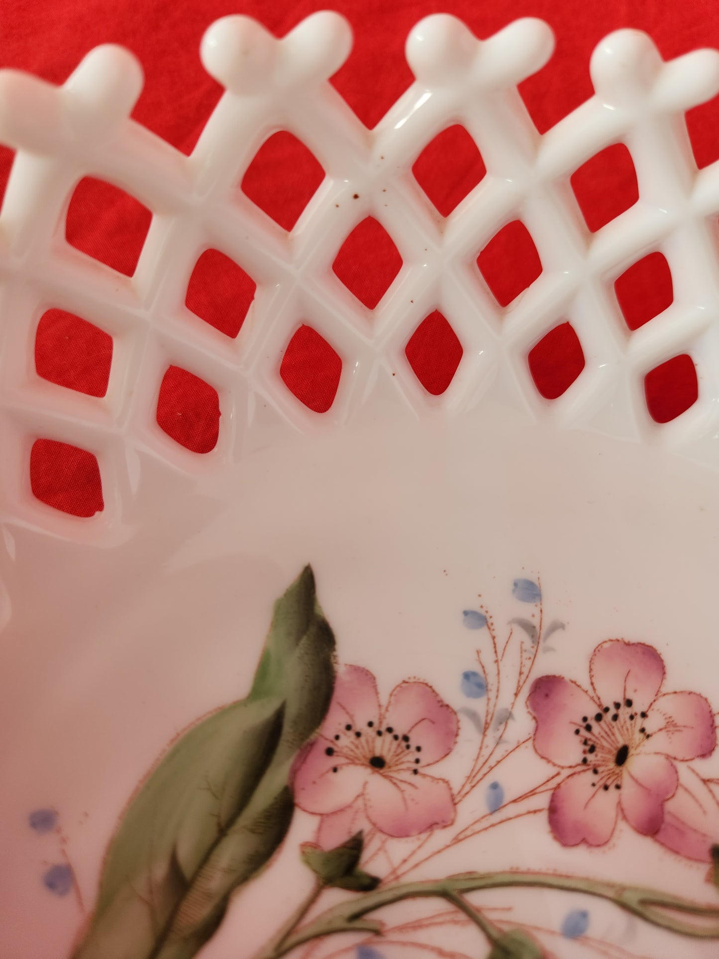 VTG - Milk Glass Floral Lattice Edge Bowl