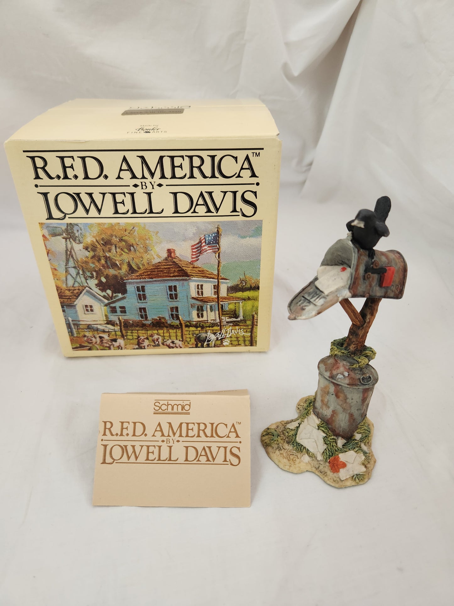 "Checks in the Mail" Figurine by Lowell Davis - #221009