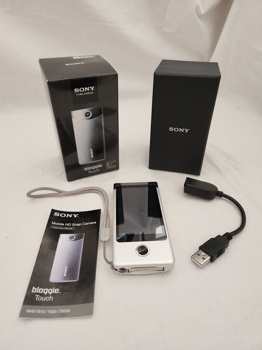 Sony MHS-TS10 Silver Bloggie Touch Mobile HD Snap Camera - 4 GB of Memory