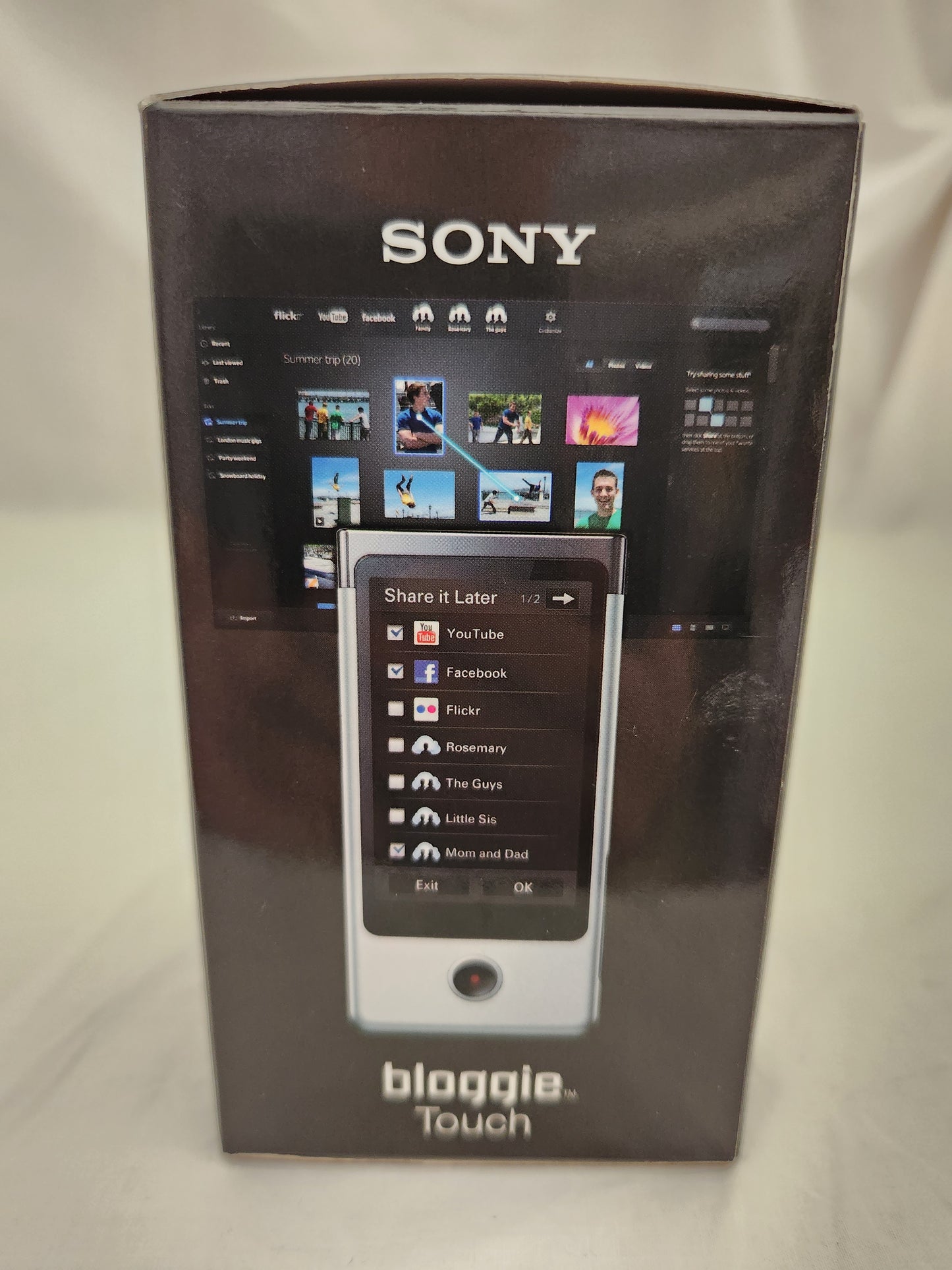Sony MHS-TS10 Silver Bloggie Touch Mobile HD Snap Camera - 4 GB of Memory
