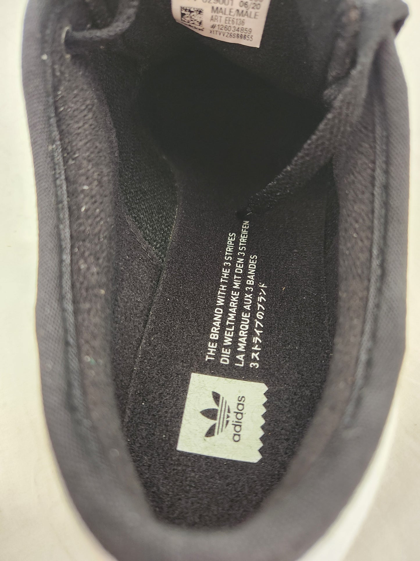 NIB - ADIDAS black white Seeley Sneaker Shoes - Men's 7.5