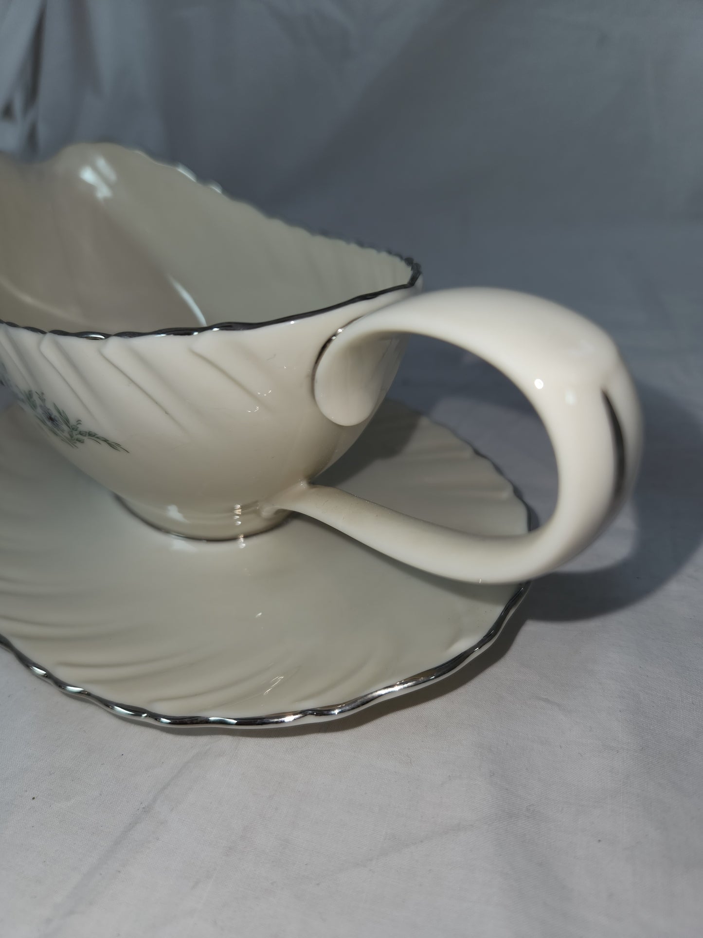 VTG - Musette by Lenox Gravy Boat w/Attached Underplate
