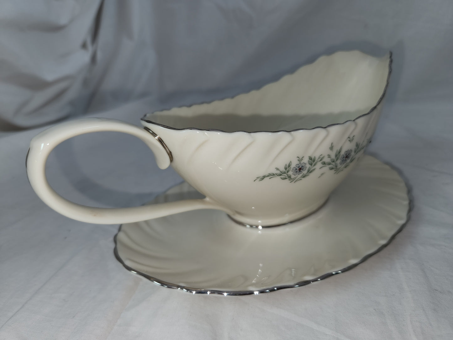 VTG - Musette by Lenox Gravy Boat w/Attached Underplate