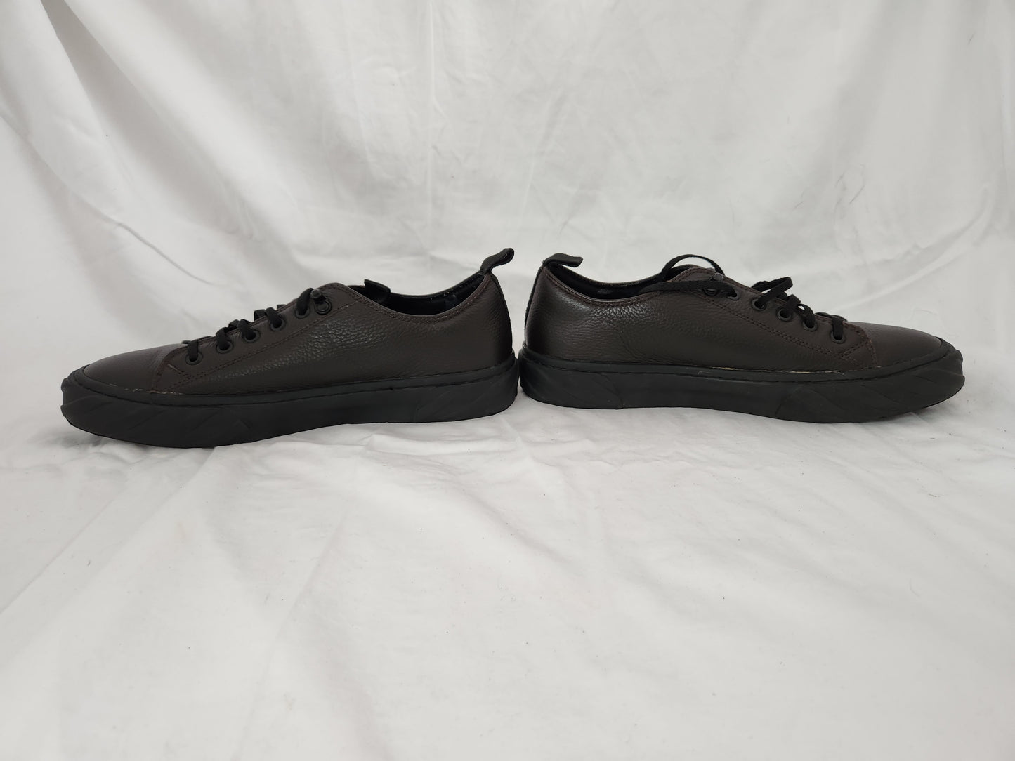 NWOB - KARL LAGERFELD PARIS brown Leather Low-Top Sneakers - Size: 10M