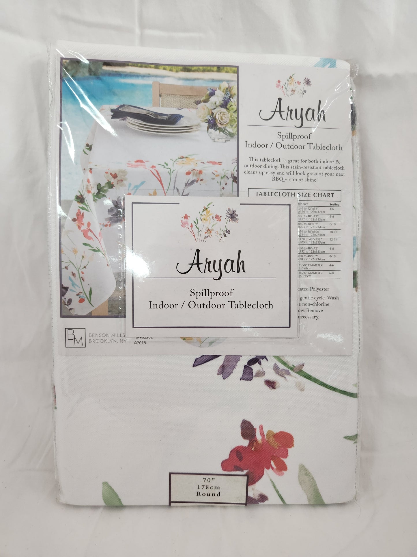 NIP - Benson Mills Round Spill Proof 70" Indoor/Outdoor Floral Tablecloth