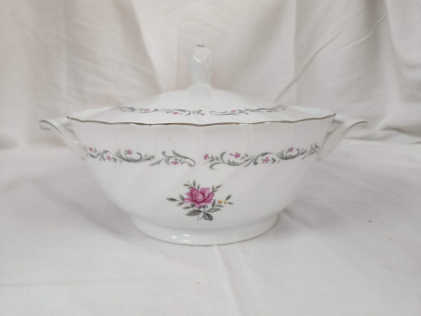 Royal Swirl Fine China Japan Pink Rose Round Covered Vegetable Bowl