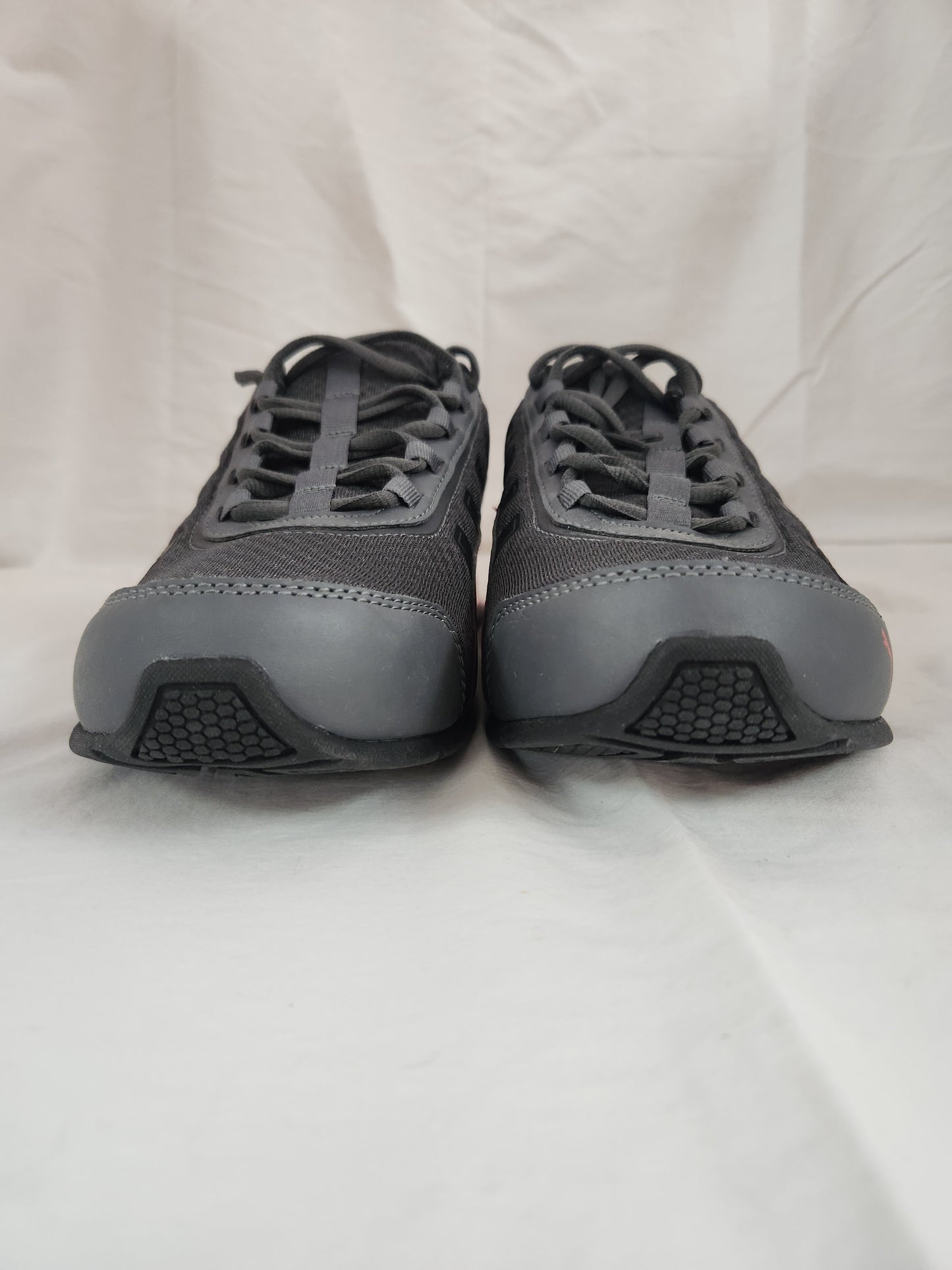 Men's PUMA Leader VT Mesh Sneaker 365292 01 - Size: 11 (No Box)