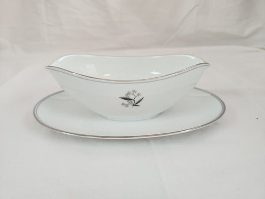 Noritake Graycliff Gravy Boat with Attached Underplate #5861