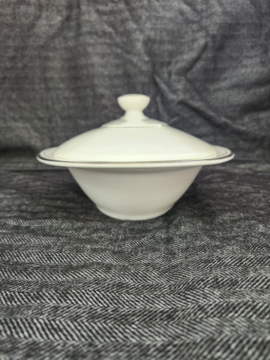 Concord Platinum 11" Oval Vegetable Bowl w/Lid by Royal Doulton - #H5048