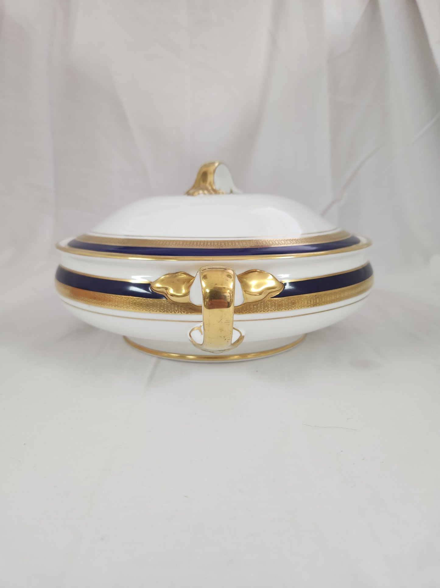 Aynsley Cobalt Royale Bone China Round Vegetable Bowl with Lid - Green Back Stamp