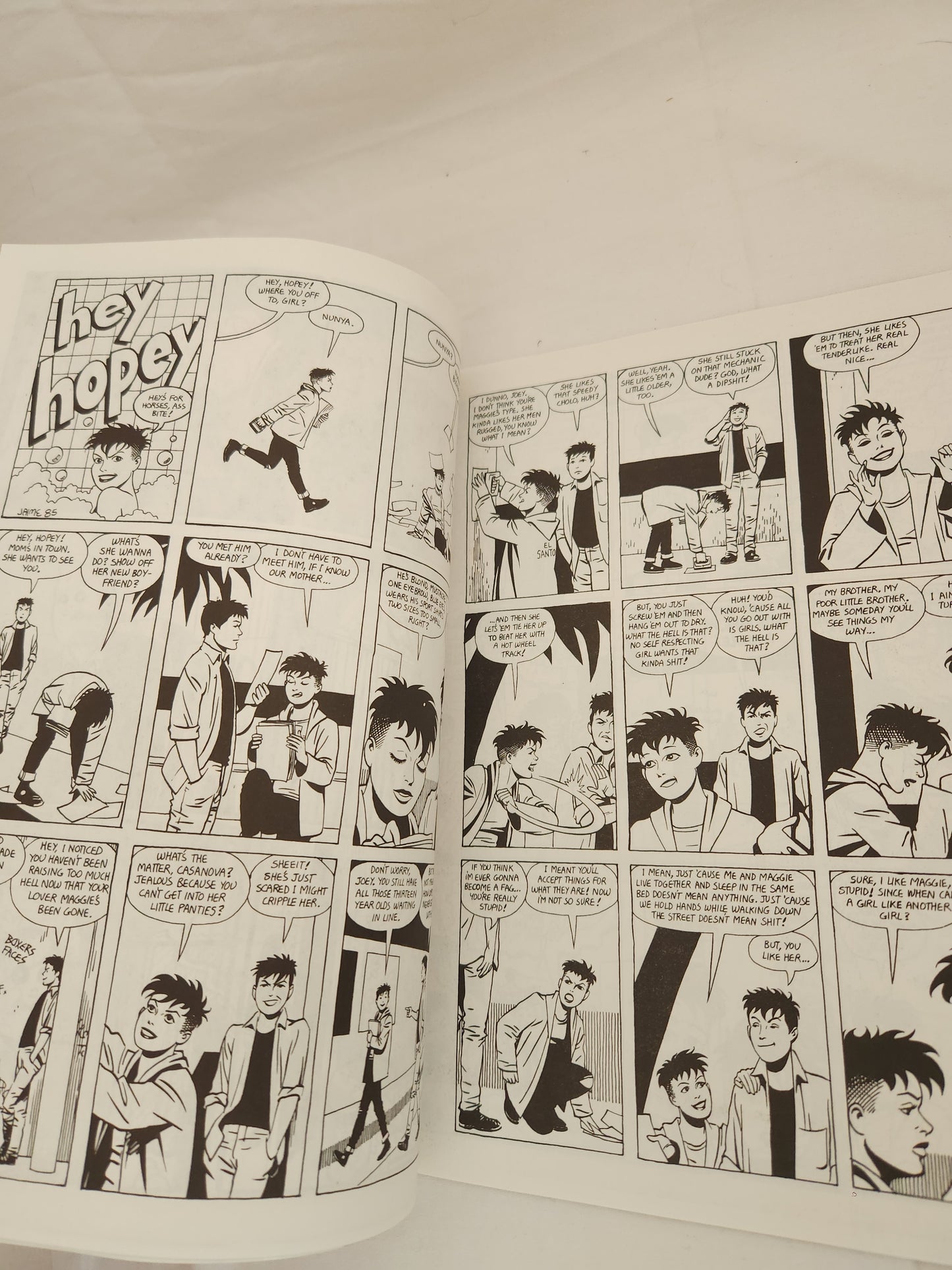 1989 - Love Rockets "I Bonanza" Comic Book #1