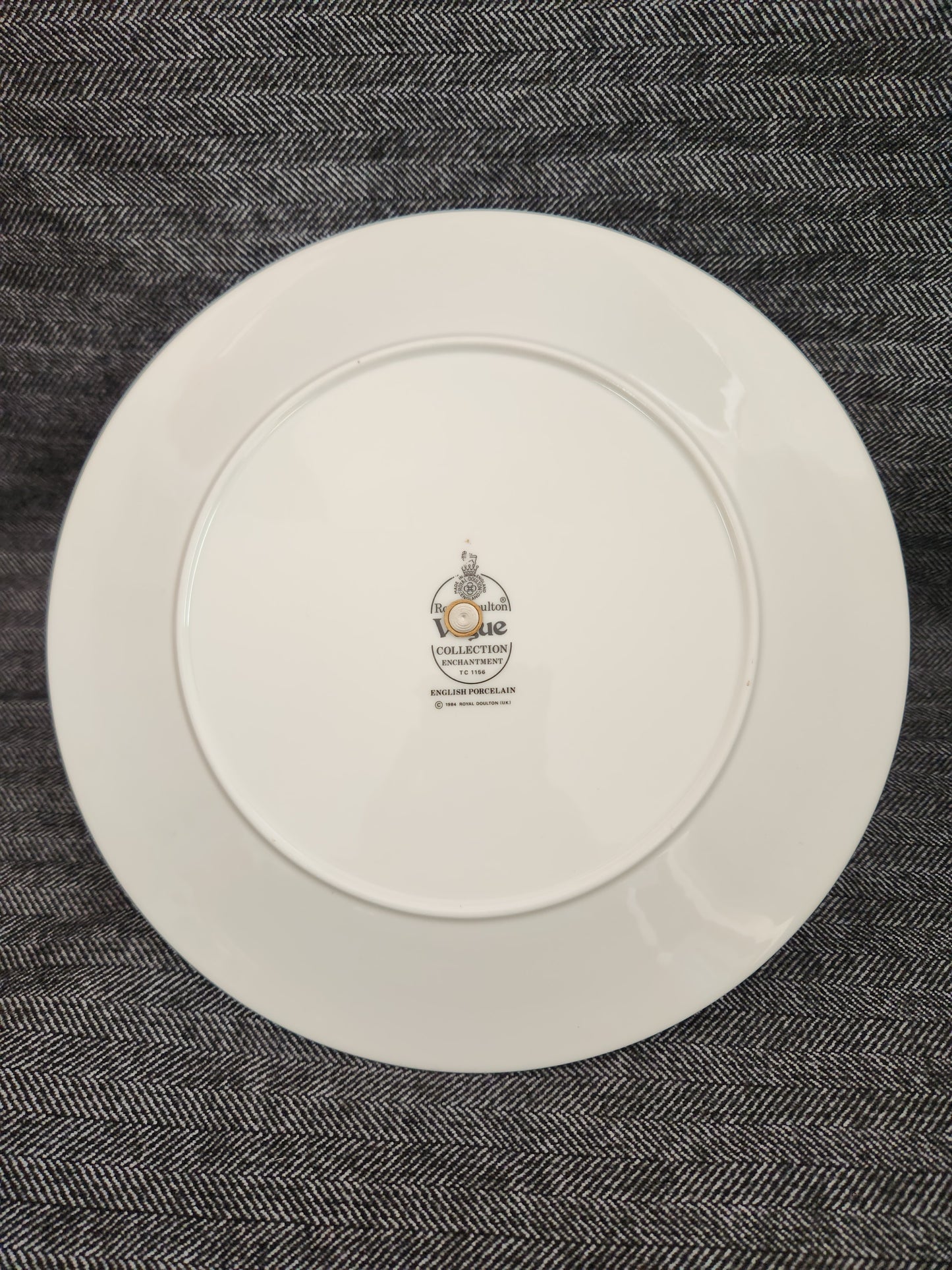 1984 Royal Doulton "Enchantment" Round Serving Plate w/Handle - TC-1156