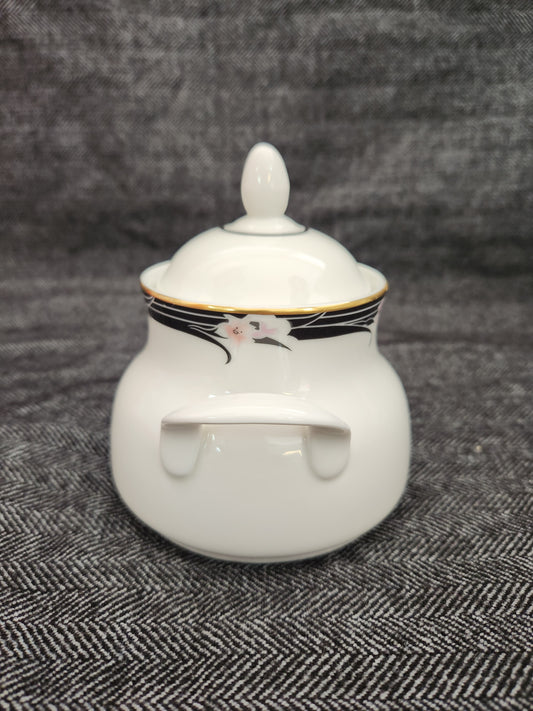 1984 Royal Doulton "Enchantment" Sugar Bowl with Lid - TC-1156