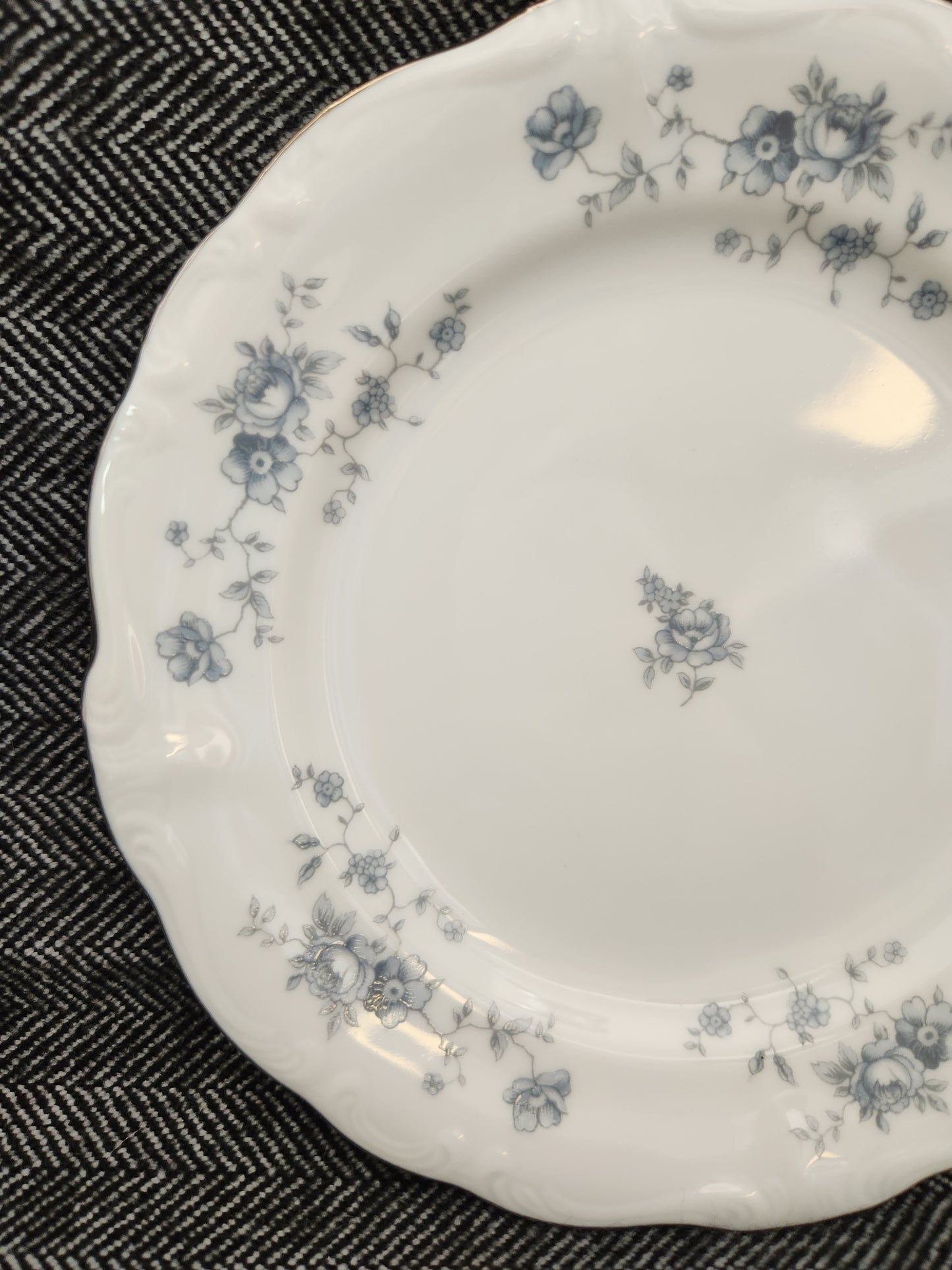 Blue Garland by JOHANN HAVILAND Bread/Butter Plate (Bavaria Backstamp)