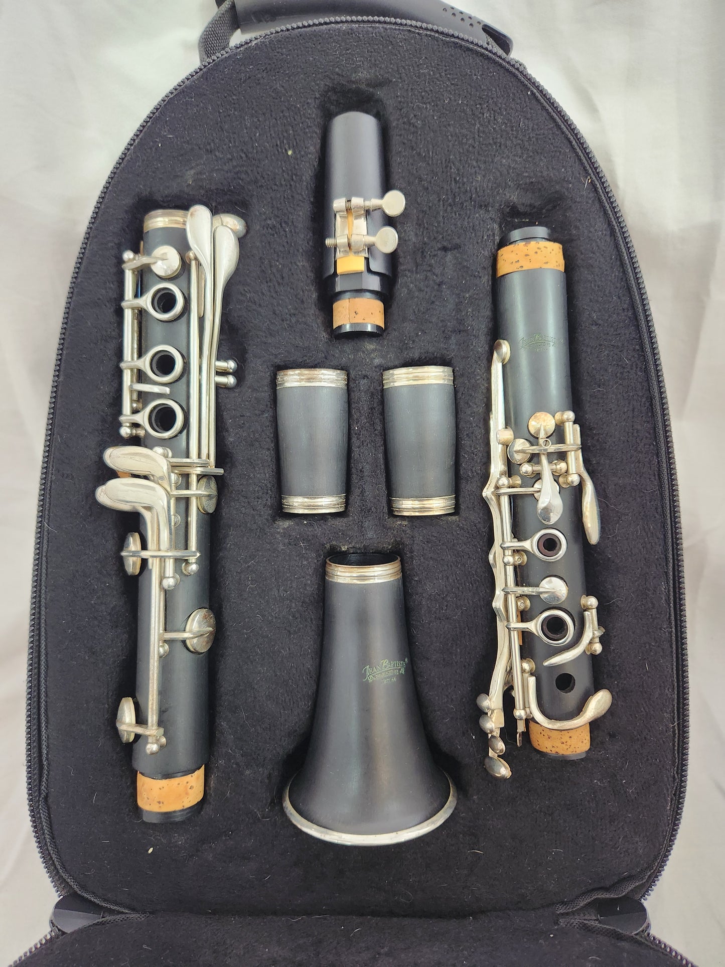 Jean Baptiste JBCL66 Clarinet with Case - (Works, needs cork repaired)